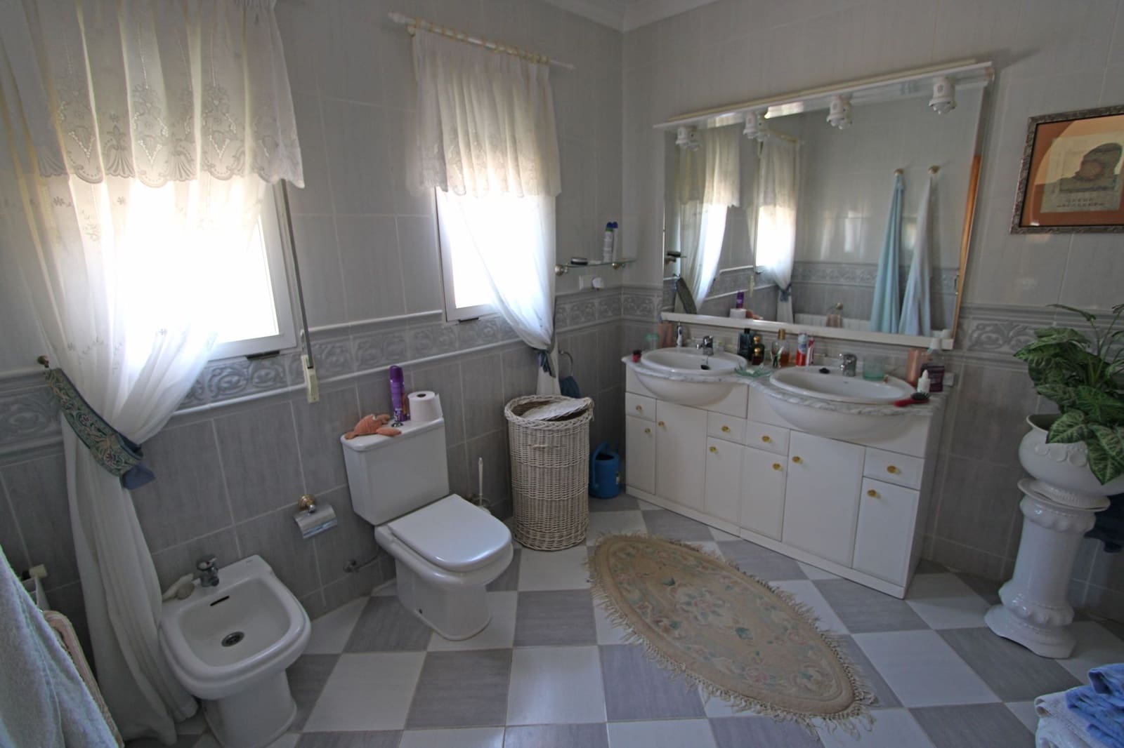 3 soverom Villa til salgs i Orba med svømmebasseng garasje - € 600 000 (Ref: 9187794)