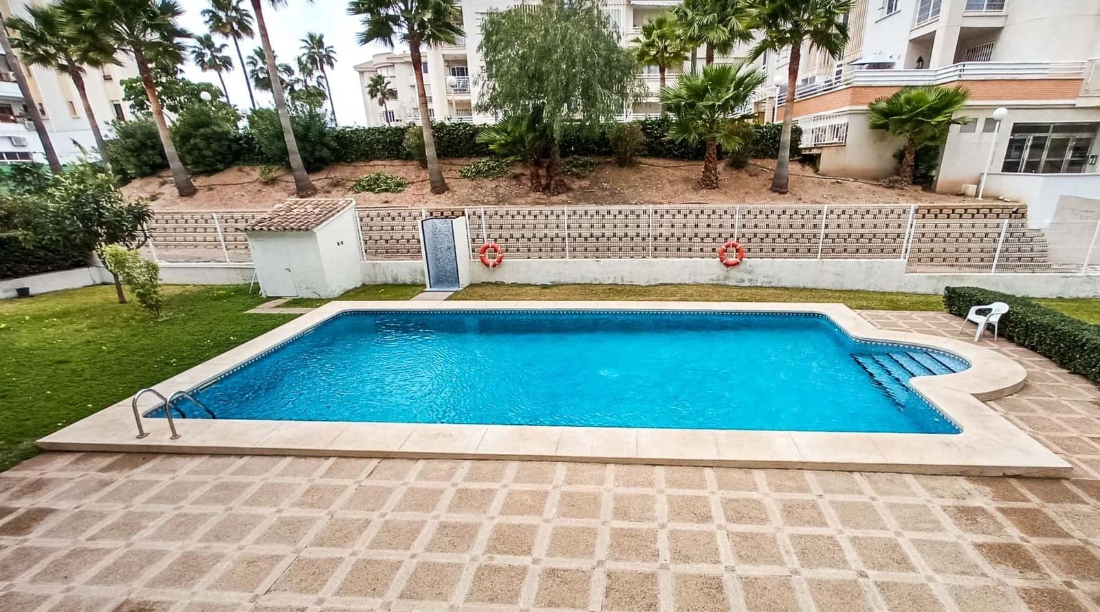 2 bedroom Apartment for sale in Alfaz del Pi / L'Alfas del Pi with pool - € 259,000 (Ref: 9187796)