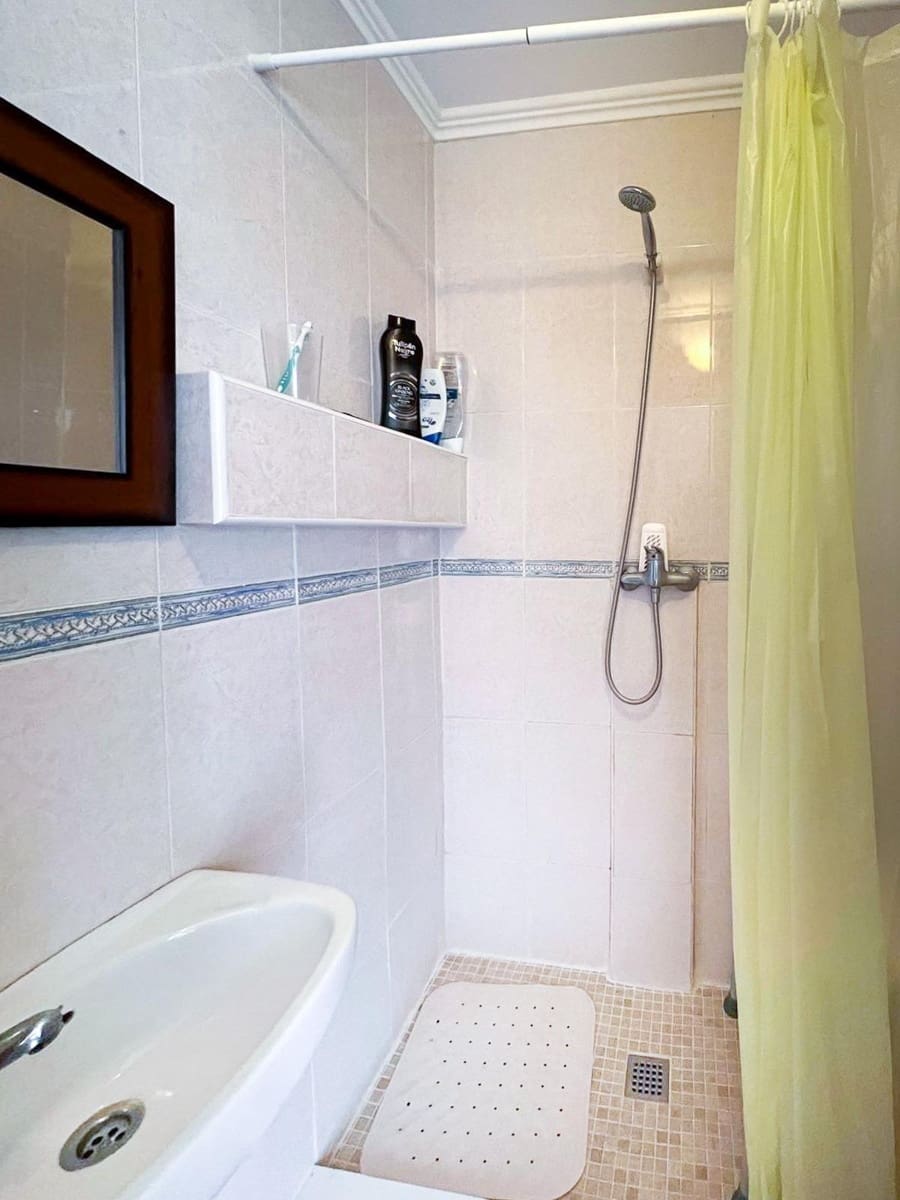 8 bedroom Villa for sale in Benidorm with pool - € 945,000 (Ref: 9187800)