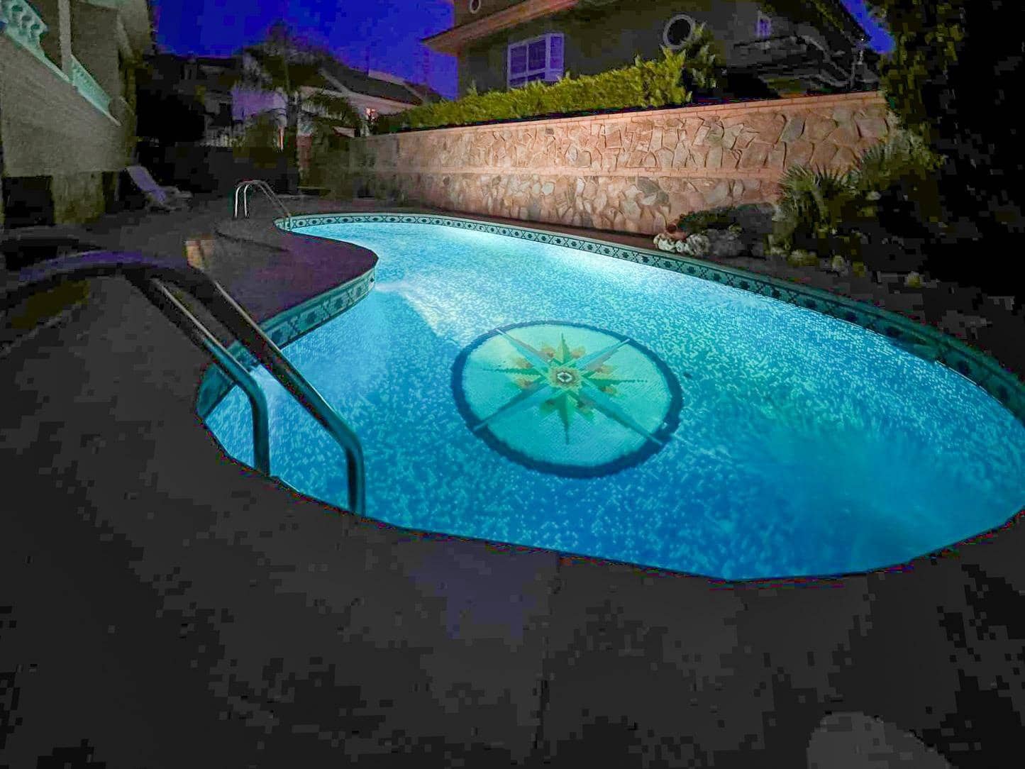 8 bedroom Villa for sale in Benidorm with pool - € 945,000 (Ref: 9187800)