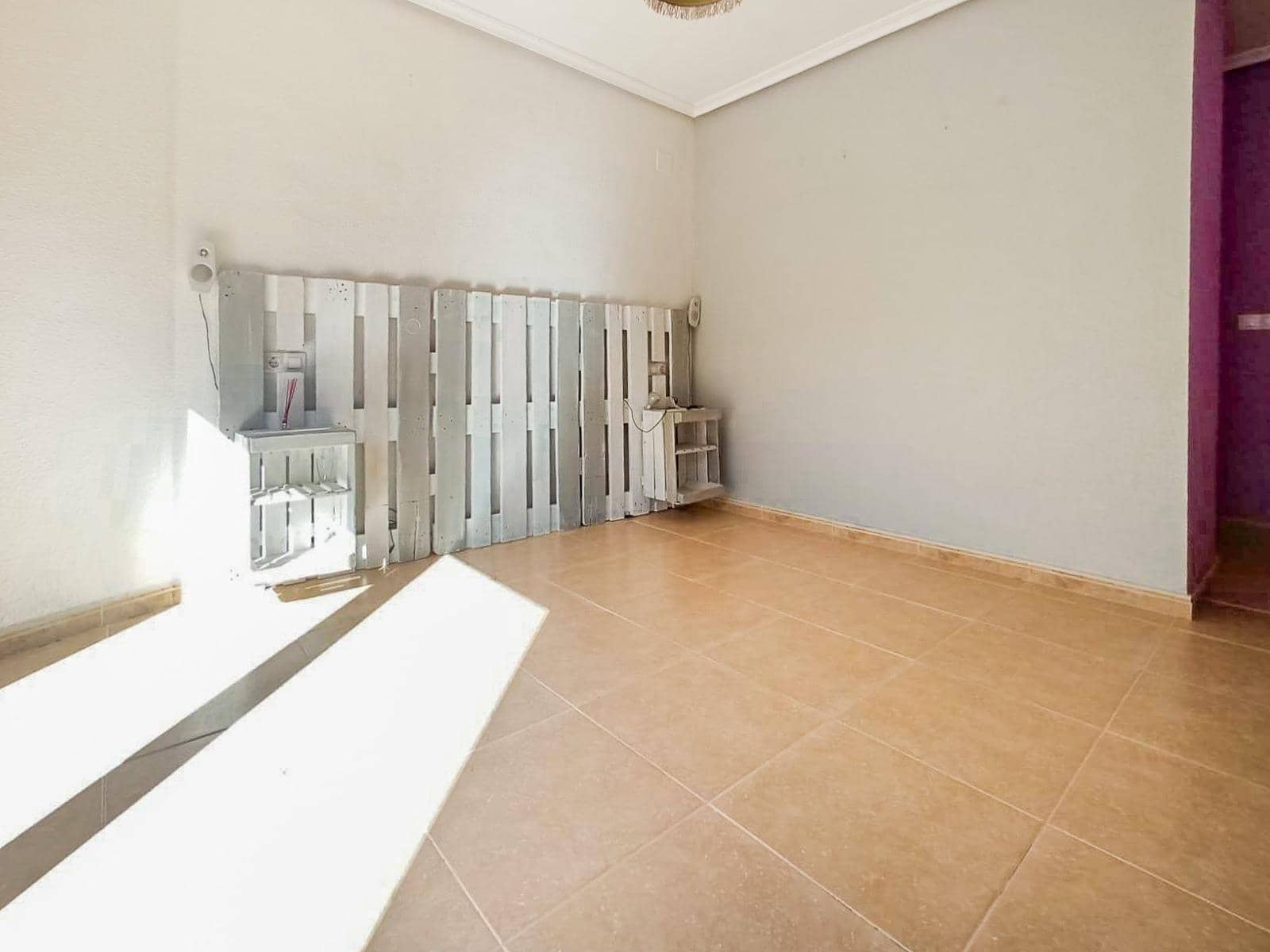 3 makuuhuone Omakotitalo myytävänä paikassa La Nucia mukana uima-altaan - 330 000 € (Ref: 9187804)