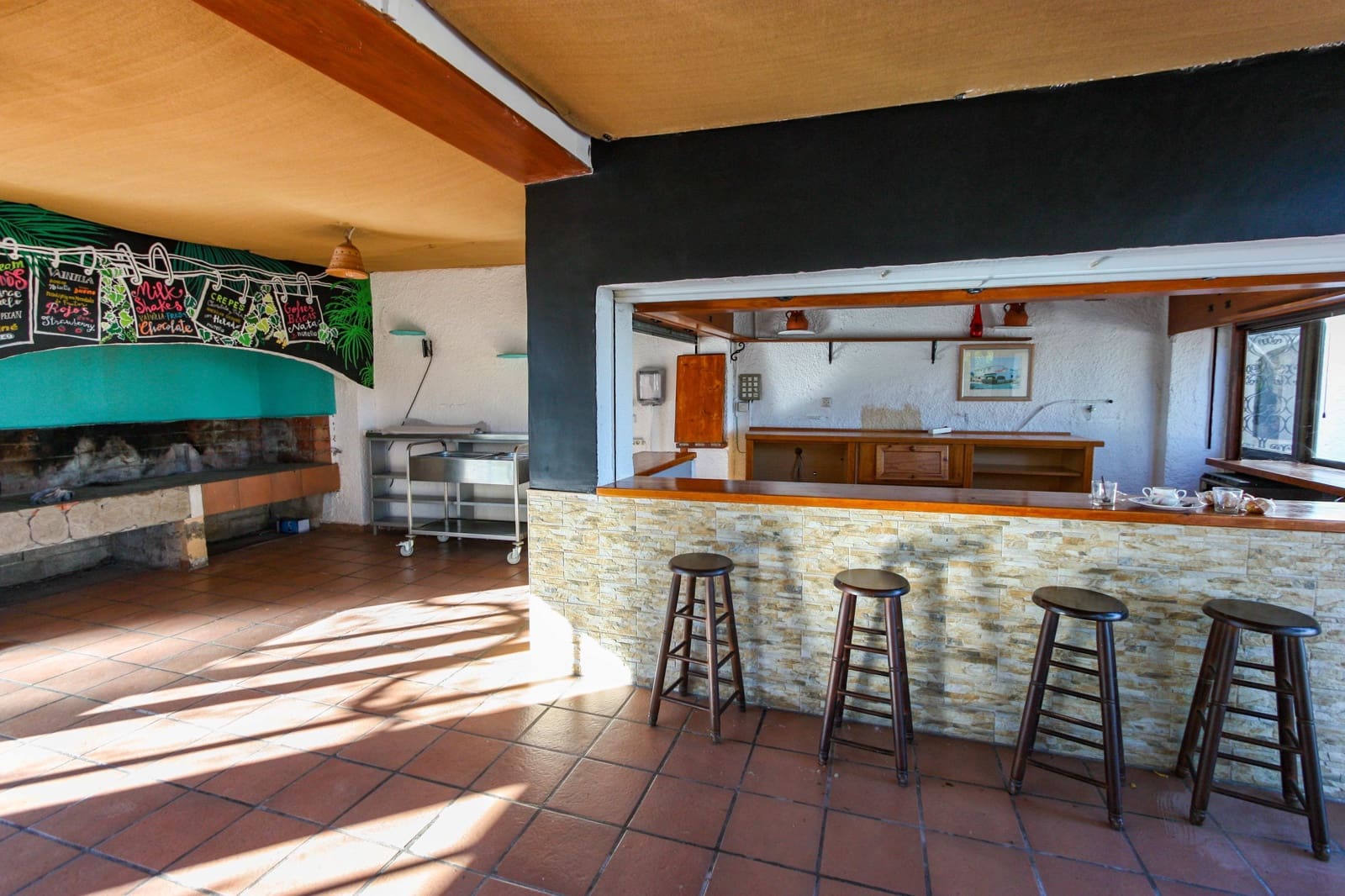 4 soveværelse Restaurant/Bar til salg i Orba - € 575.000 (Ref: 9187807)