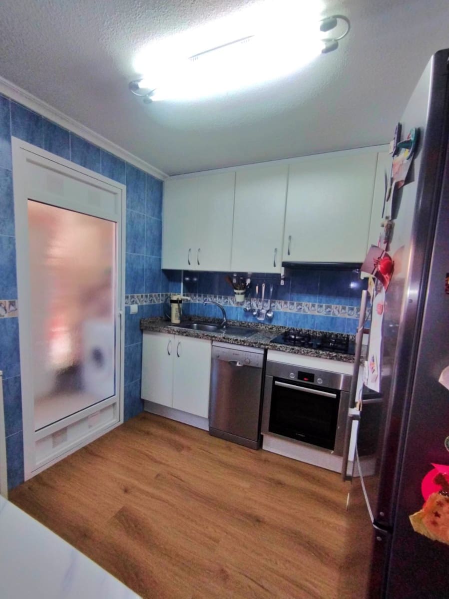 4 soverom Hus til salgs i La Nucia med svømmebasseng garasje - € 320 000 (Ref: 9211360)