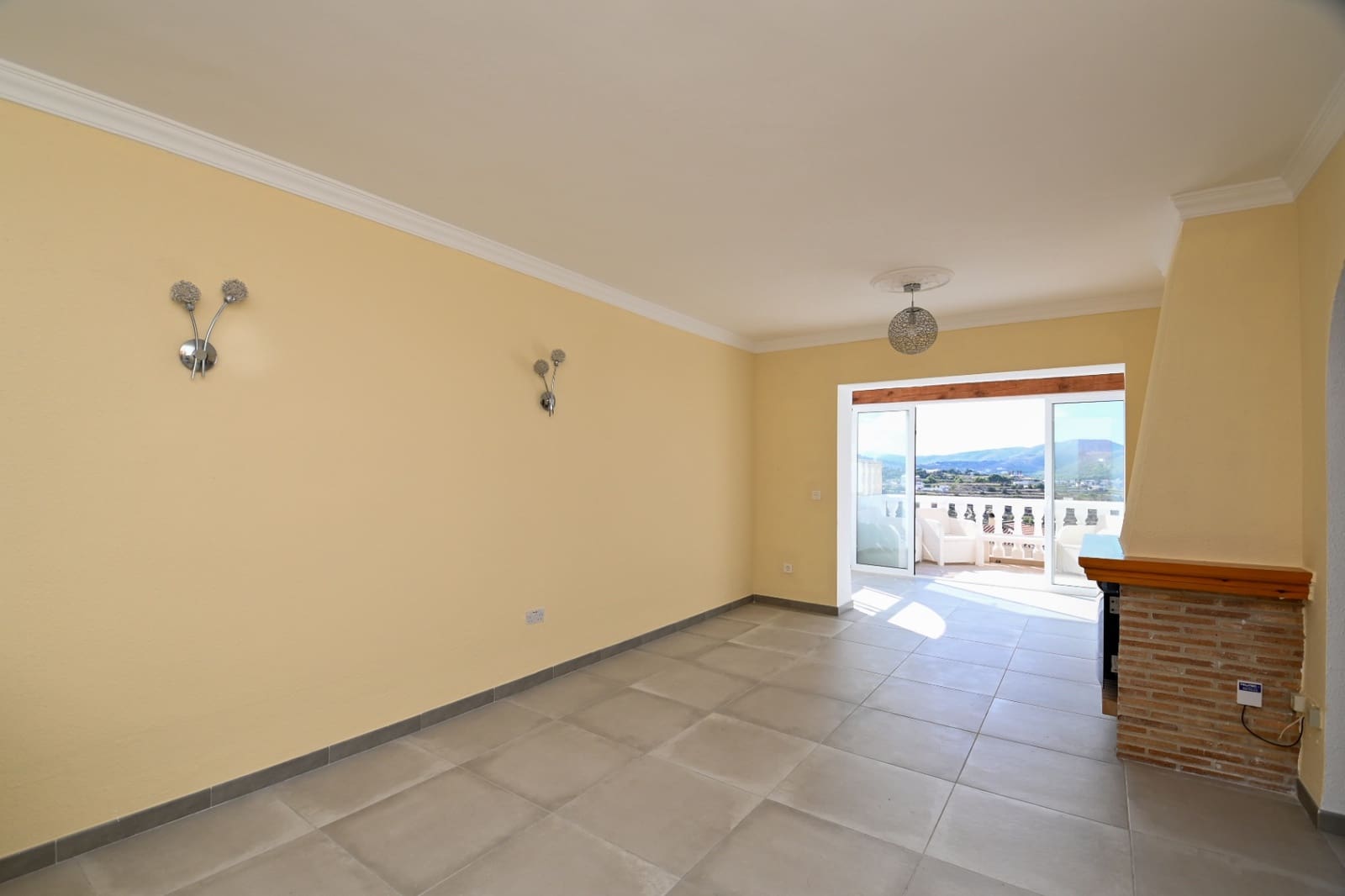 2 soveværelse Bungalow til salg i Benitachell / Benitatxell med swimmingpool garage - € 295.000 (Ref: 9235182)