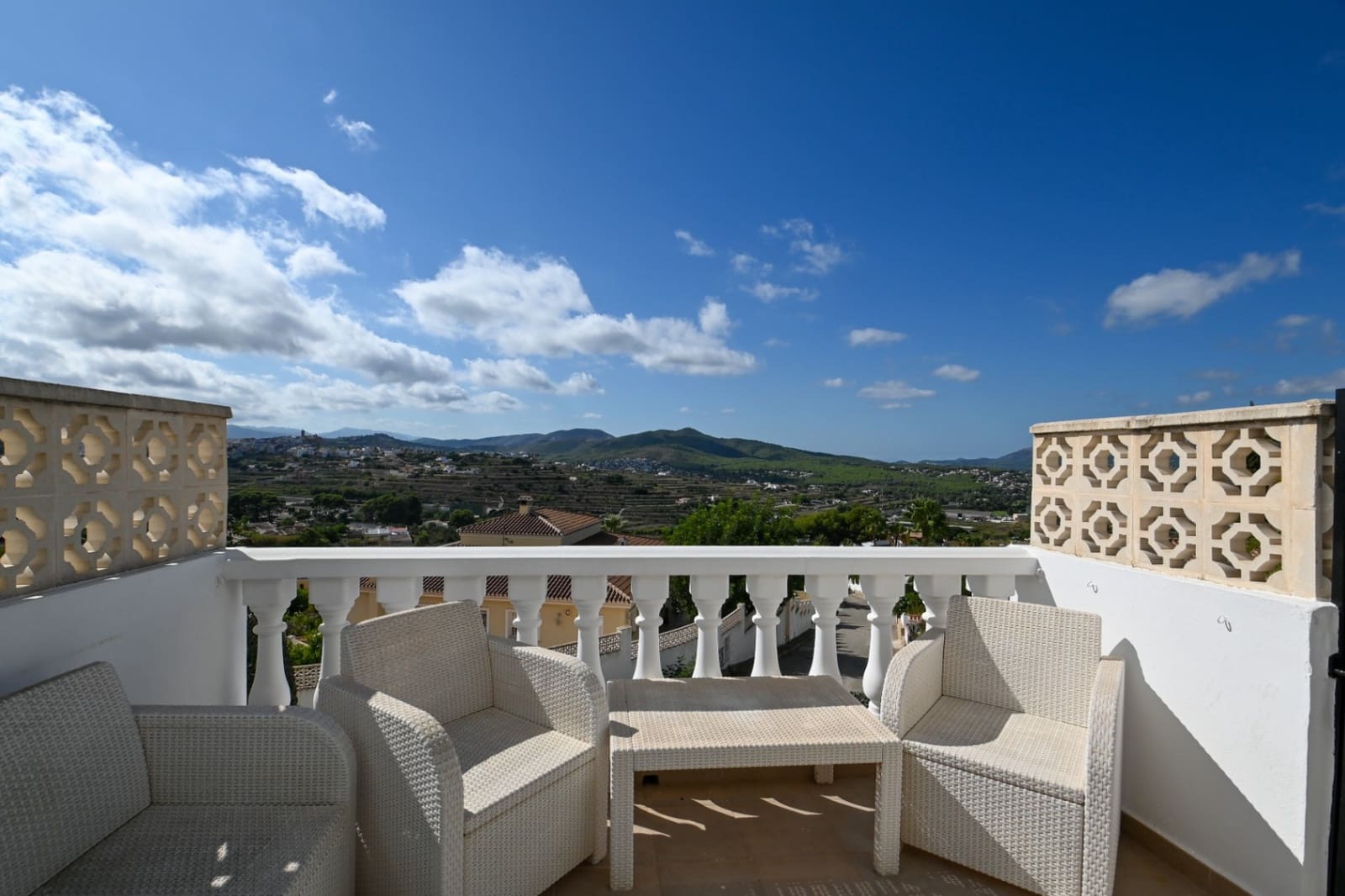 2 soveværelse Bungalow til salg i Benitachell / Benitatxell med swimmingpool garage - € 295.000 (Ref: 9235182)