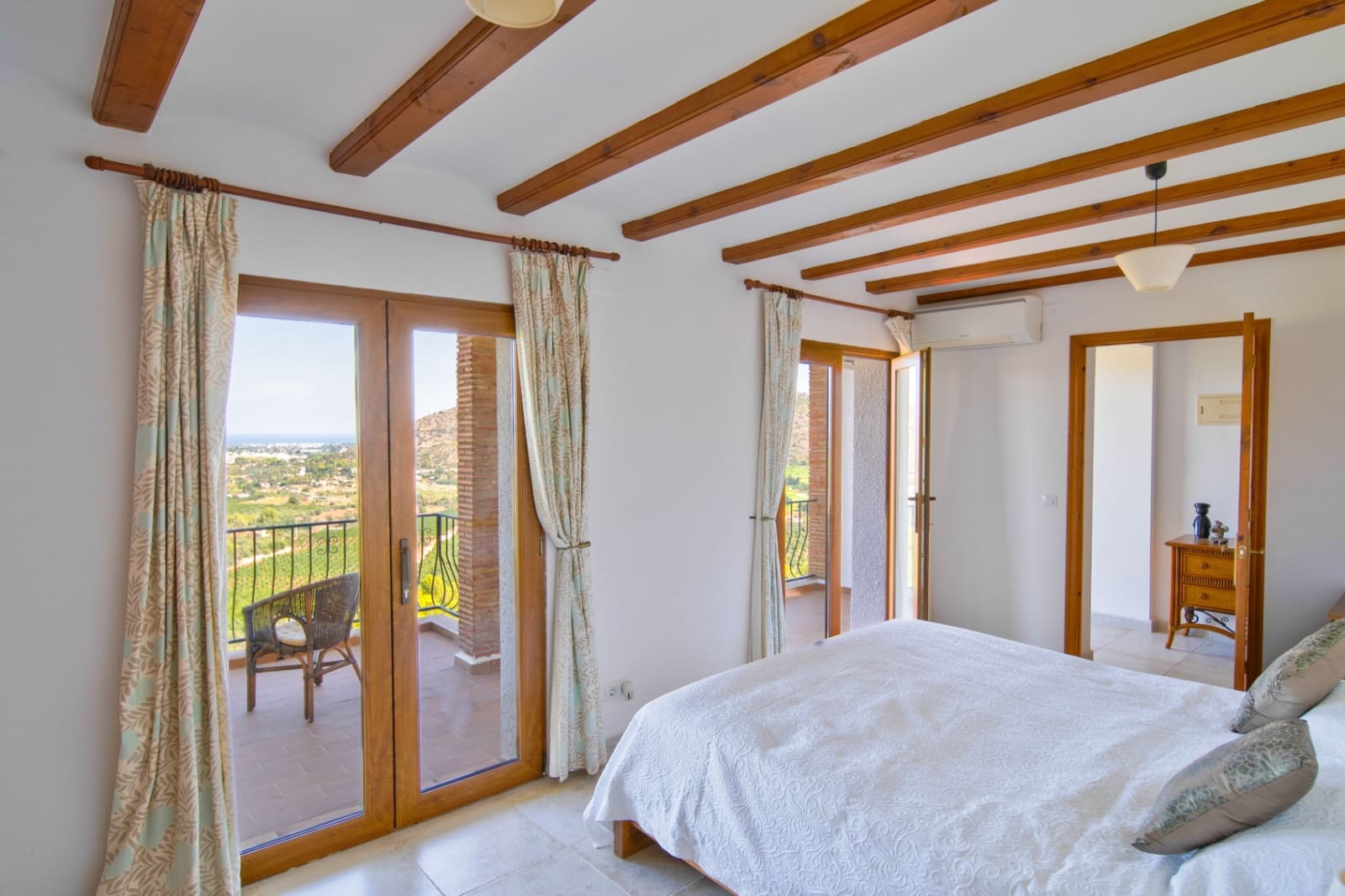 3 slaapkamer Villa te koop in Pedreguer met zwembad - € 570.000 (Ref: 9254349)