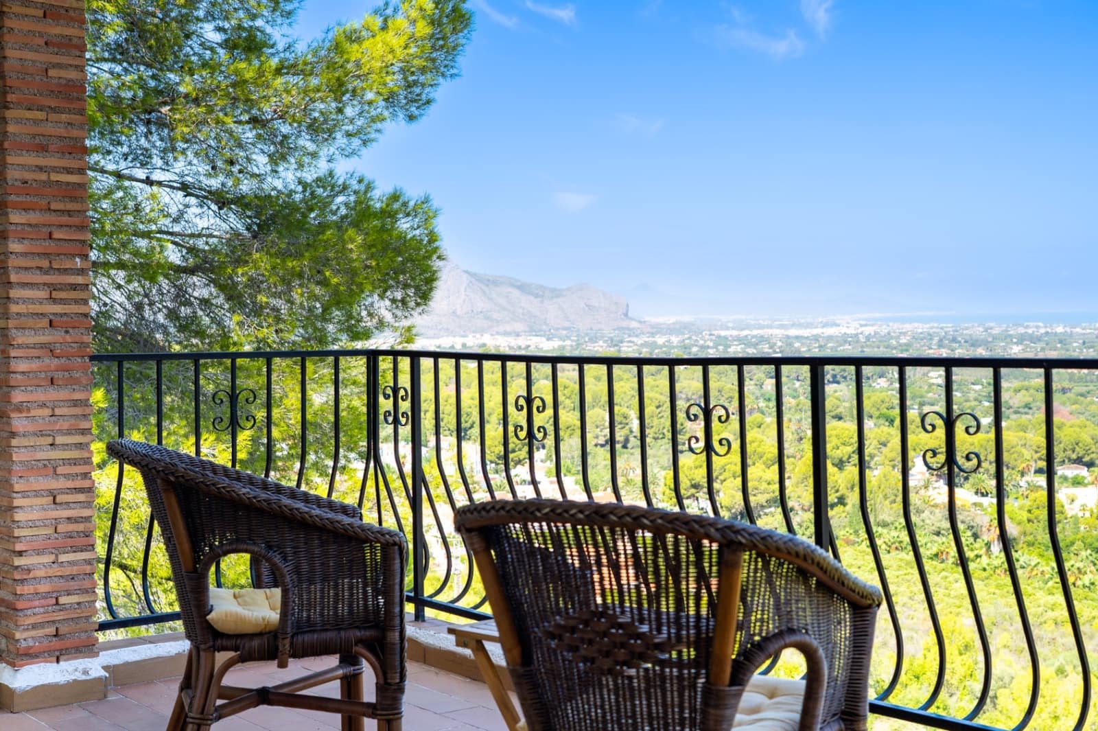 3 slaapkamer Villa te koop in Pedreguer met zwembad - € 570.000 (Ref: 9254349)