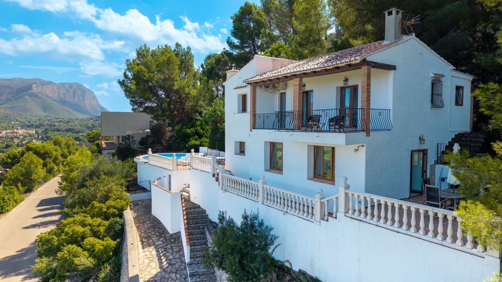 3 slaapkamer Villa te koop in Pedreguer met zwembad - € 570.000 (Ref: 9254349)