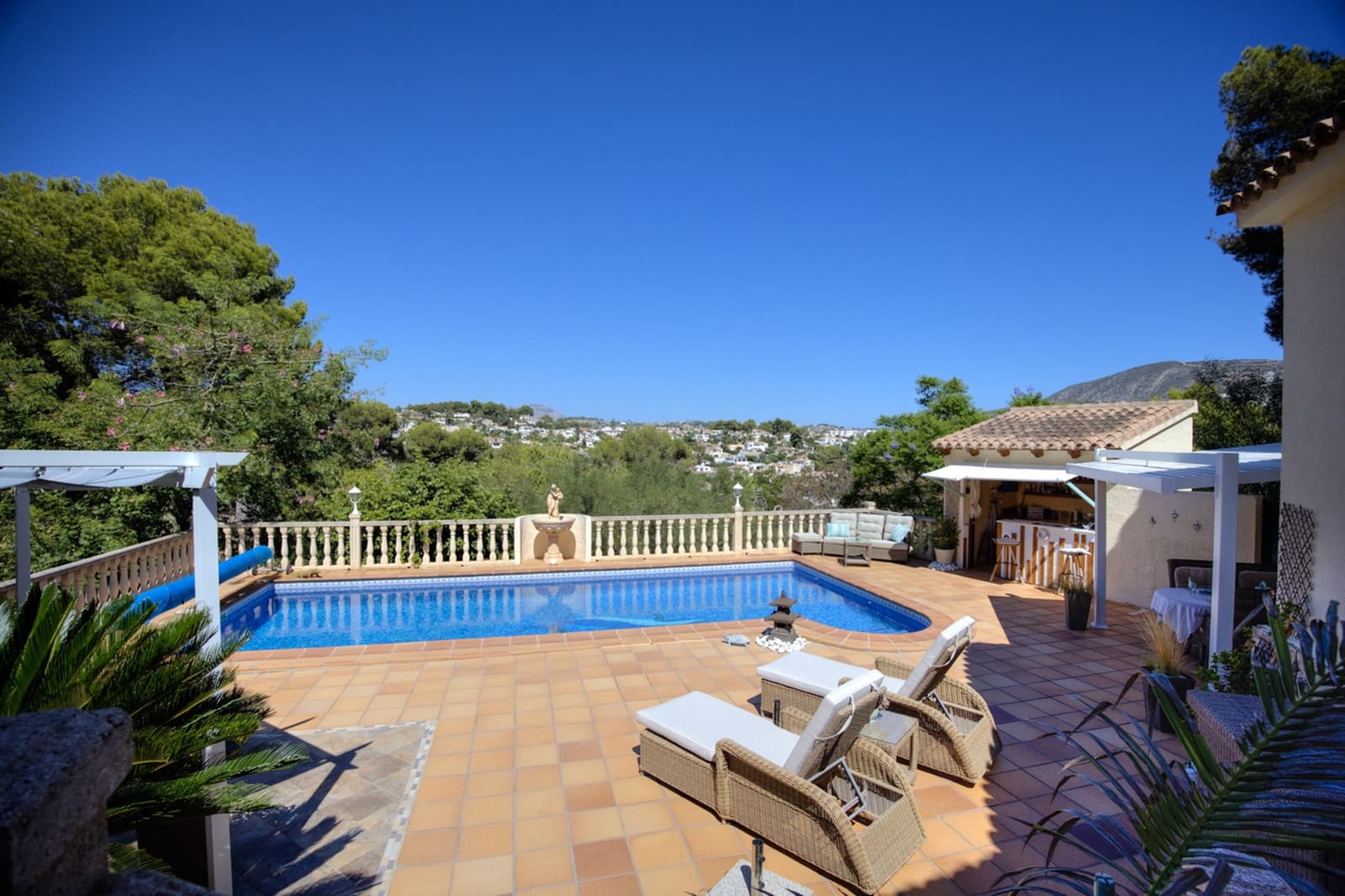4 slaapkamer Villa te koop in Moraira - € 795.000 (Ref: 9256465)