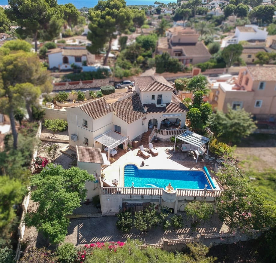 4 slaapkamer Villa te koop in Moraira - € 795.000 (Ref: 9256465)