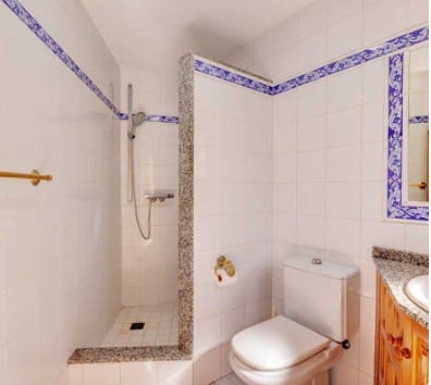 9 makuuhuone Huvila myytävänä paikassa Benissa mukana uima-altaan - 850 000 € (Ref: 9256467)