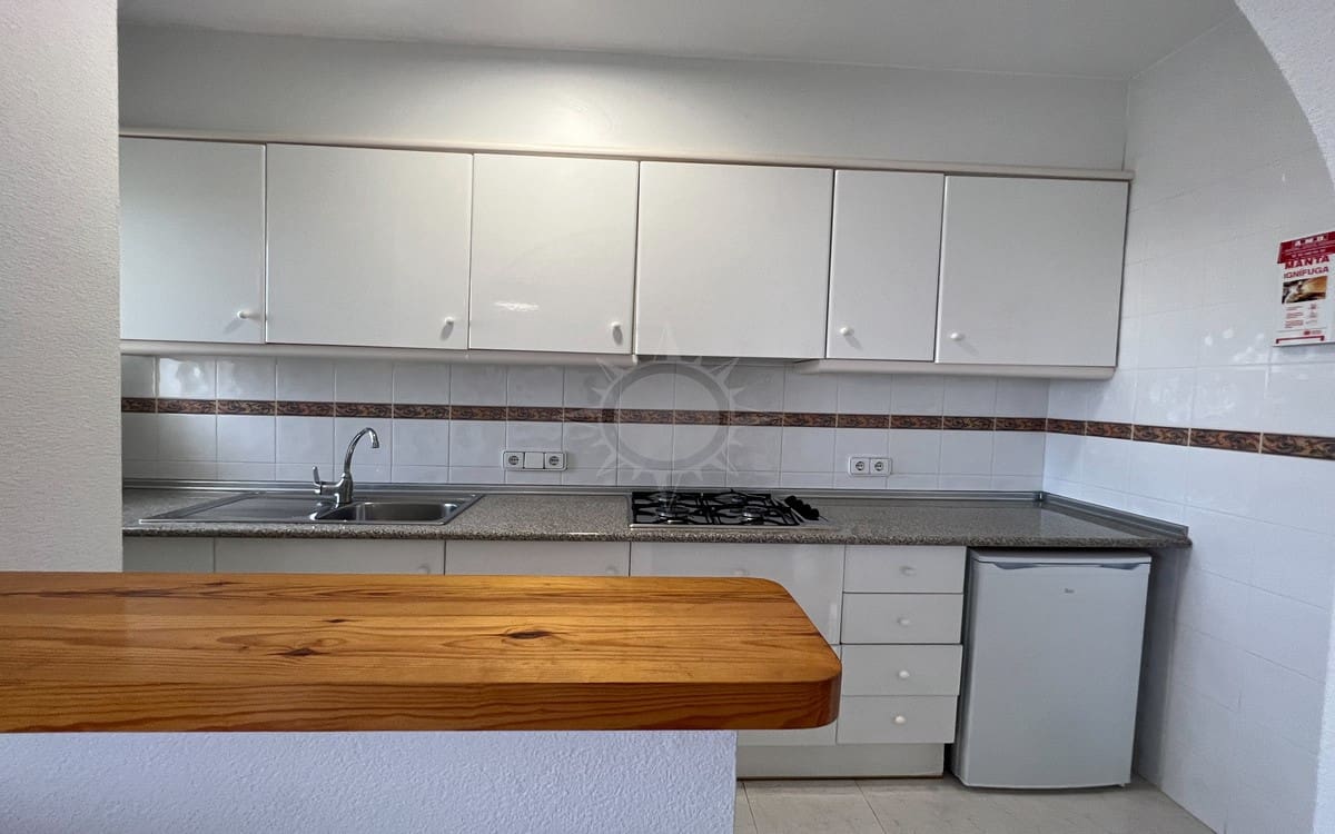 2 bedroom Apartment for sale in Calpe / Calp with pool - € 265,000 (Ref: 9256470)