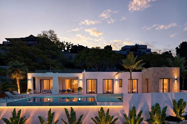 Chalet de 4 habitaciones en Calpe / Calp en venta con piscina - 1.750.000 € (Ref: 9256495)