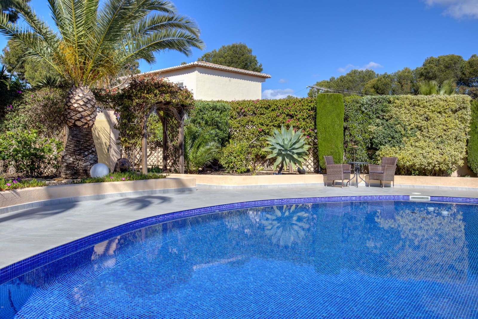 3 slaapkamer Villa te koop in Moraira met zwembad - € 1.100.000 (Ref: 9256498)