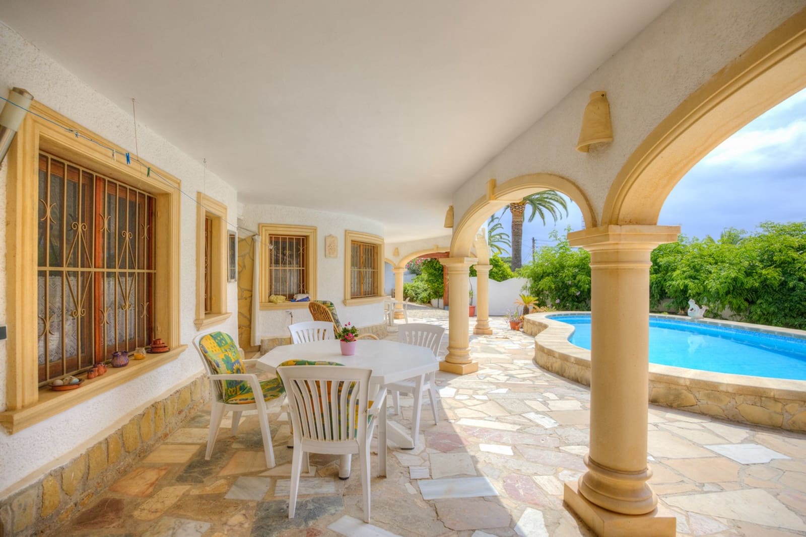 5 soverom Villa til salgs i Moraira med svømmebasseng - € 745 000 (Ref: 9256501)