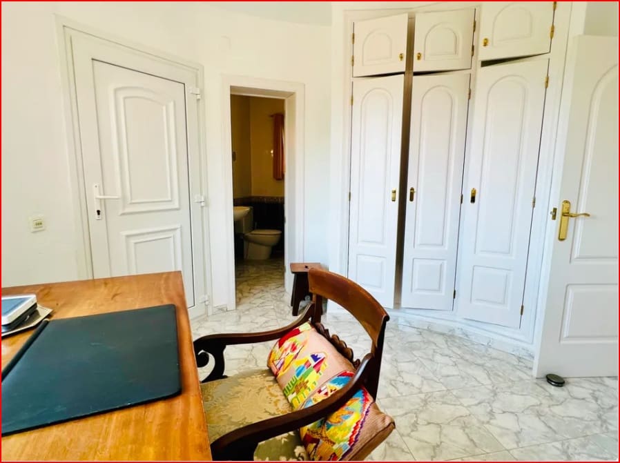 Chalet de 3 habitaciones en Moraira en venta con piscina - 650.000 € (Ref: 9256505)