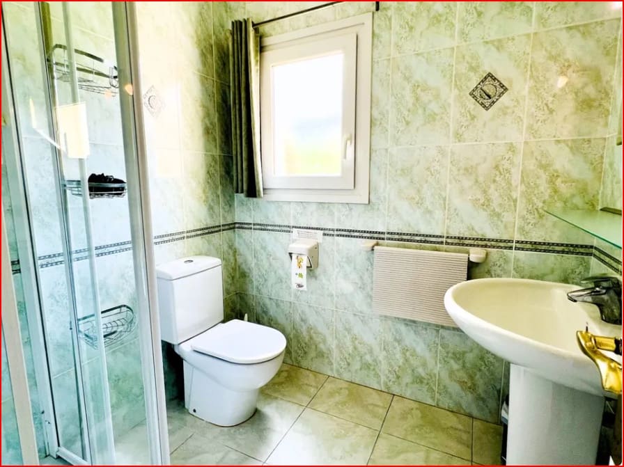 Chalet de 3 habitaciones en Moraira en venta con piscina - 650.000 € (Ref: 9256505)