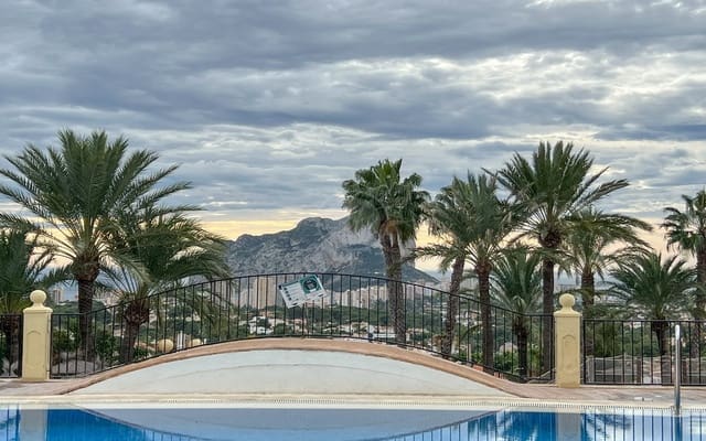 1 chambre Appartement à vendre à Calpe / Calp avec piscine - 170 000 € (Ref: 9256509)