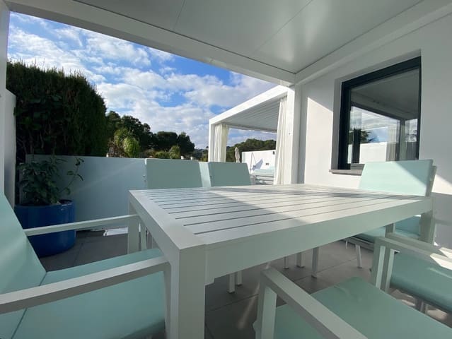 Chalet de 3 habitaciones en Moraira, Teulada-Moraira en venta con piscina - 995.000 € (Ref: 9256518)