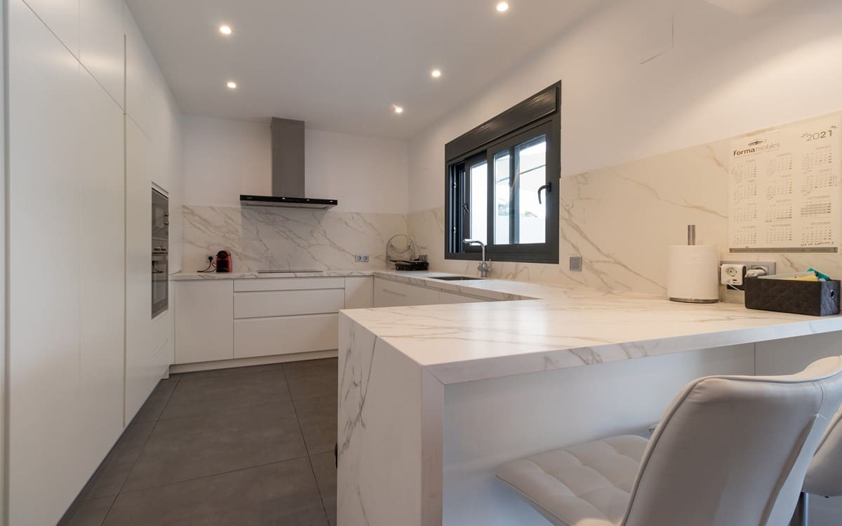 Chalet de 3 habitaciones en Moraira en venta con piscina - 995.000 € (Ref: 9256518)