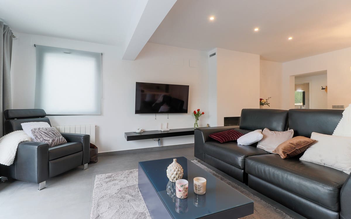 Chalet de 3 habitaciones en Moraira en venta con piscina - 995.000 € (Ref: 9256518)