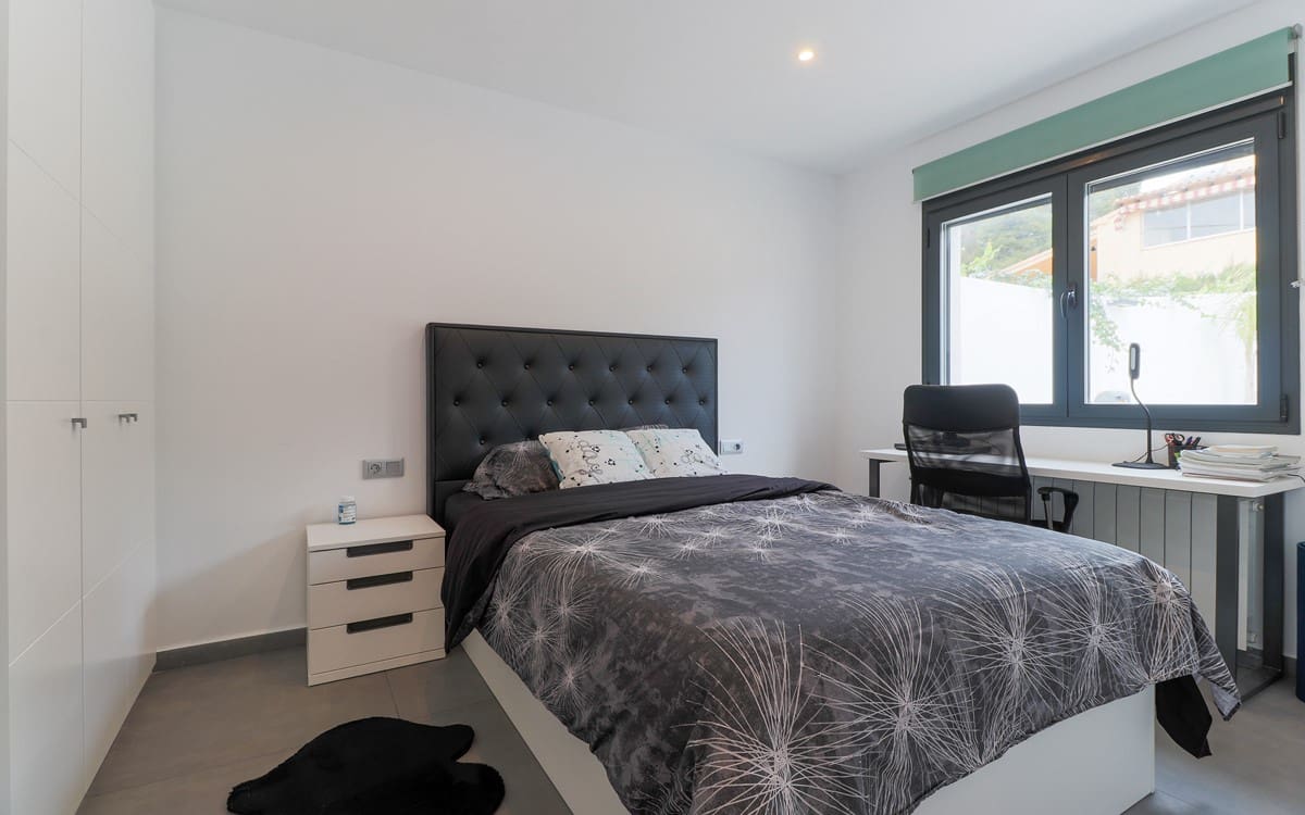 Chalet de 3 habitaciones en Moraira en venta con piscina - 995.000 € (Ref: 9256518)