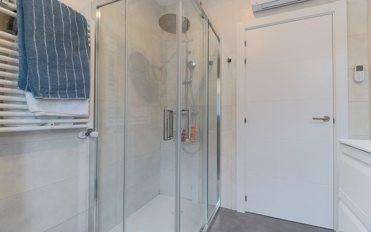 Chalet de 3 habitaciones en Moraira en venta con piscina - 995.000 € (Ref: 9256518)