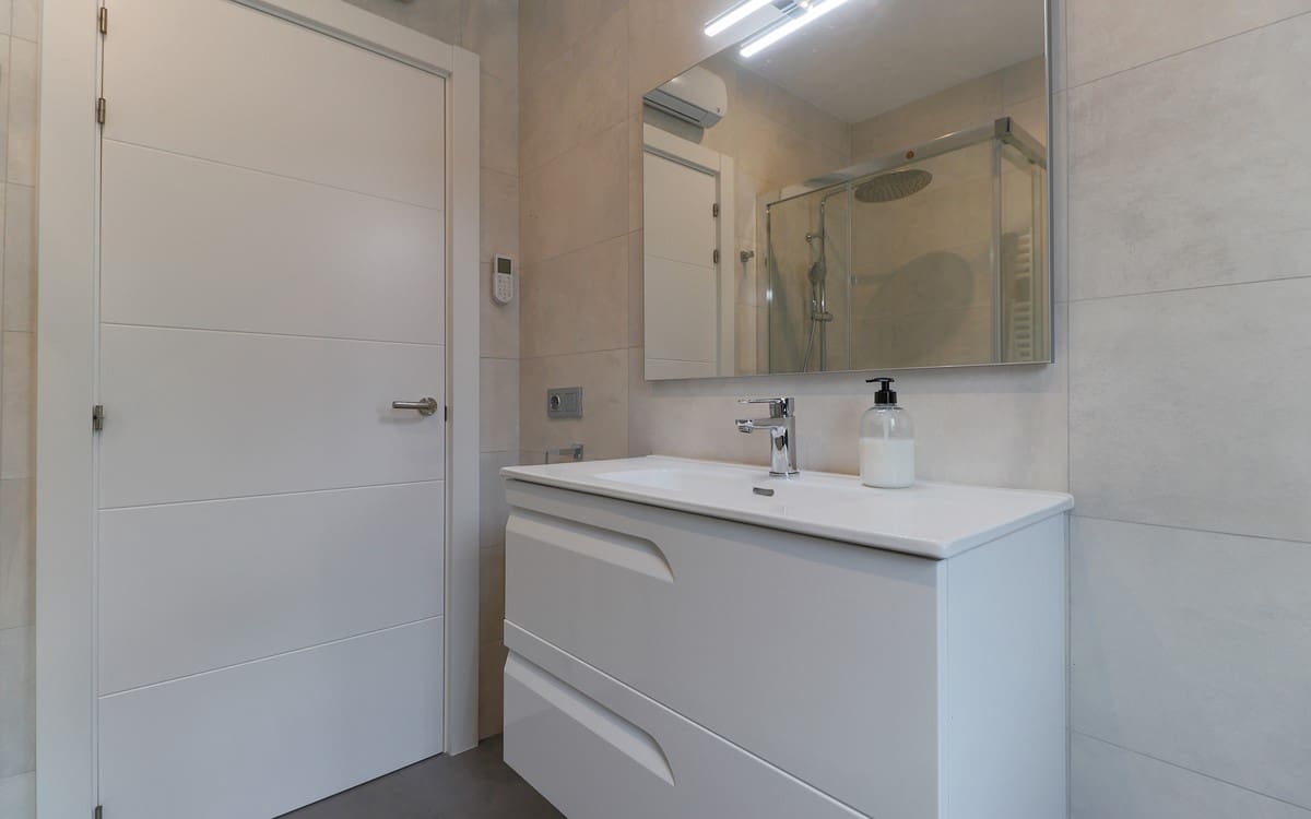 Chalet de 3 habitaciones en Moraira en venta con piscina - 995.000 € (Ref: 9256518)