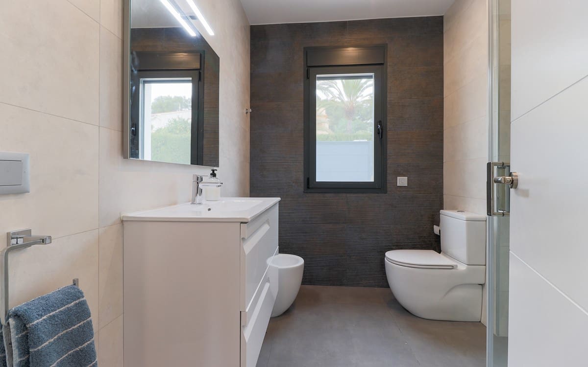 Chalet de 3 habitaciones en Moraira en venta con piscina - 995.000 € (Ref: 9256518)