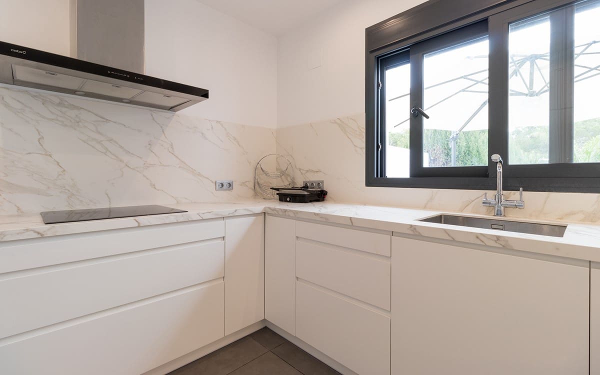 Chalet de 3 habitaciones en Moraira en venta con piscina - 995.000 € (Ref: 9256518)