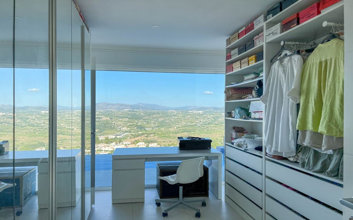 2 bedroom Villa for sale in Cumbre del Sol with pool - € 875,000 (Ref: 9256520)