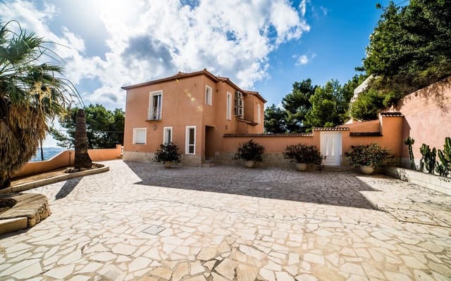 3 Zimmer Villa zu verkaufen in Calpe / Calp - 795.000 € (Ref: 9256522)