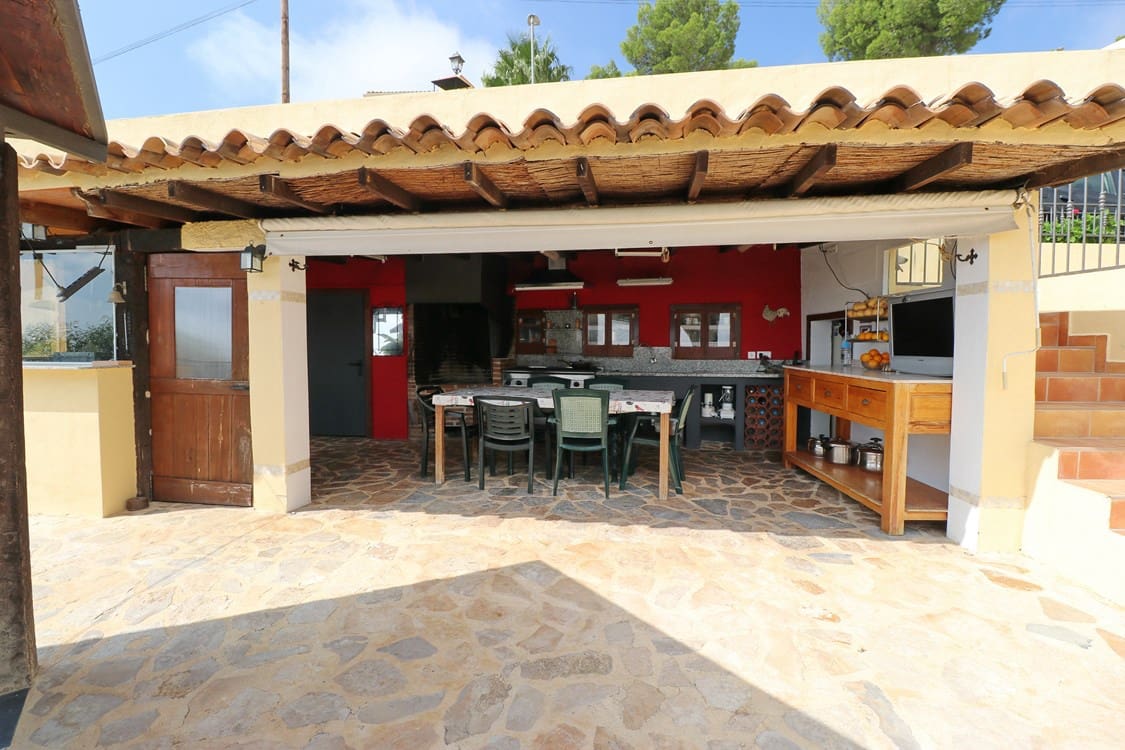 4 chambre Villa/Maison à vendre à Altea avec piscine - 590 000 € (Ref: 9256524)