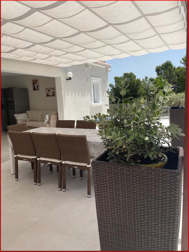 Chalet de 3 habitaciones en Moraira en venta con piscina - 1.285.000 € (Ref: 9256530)