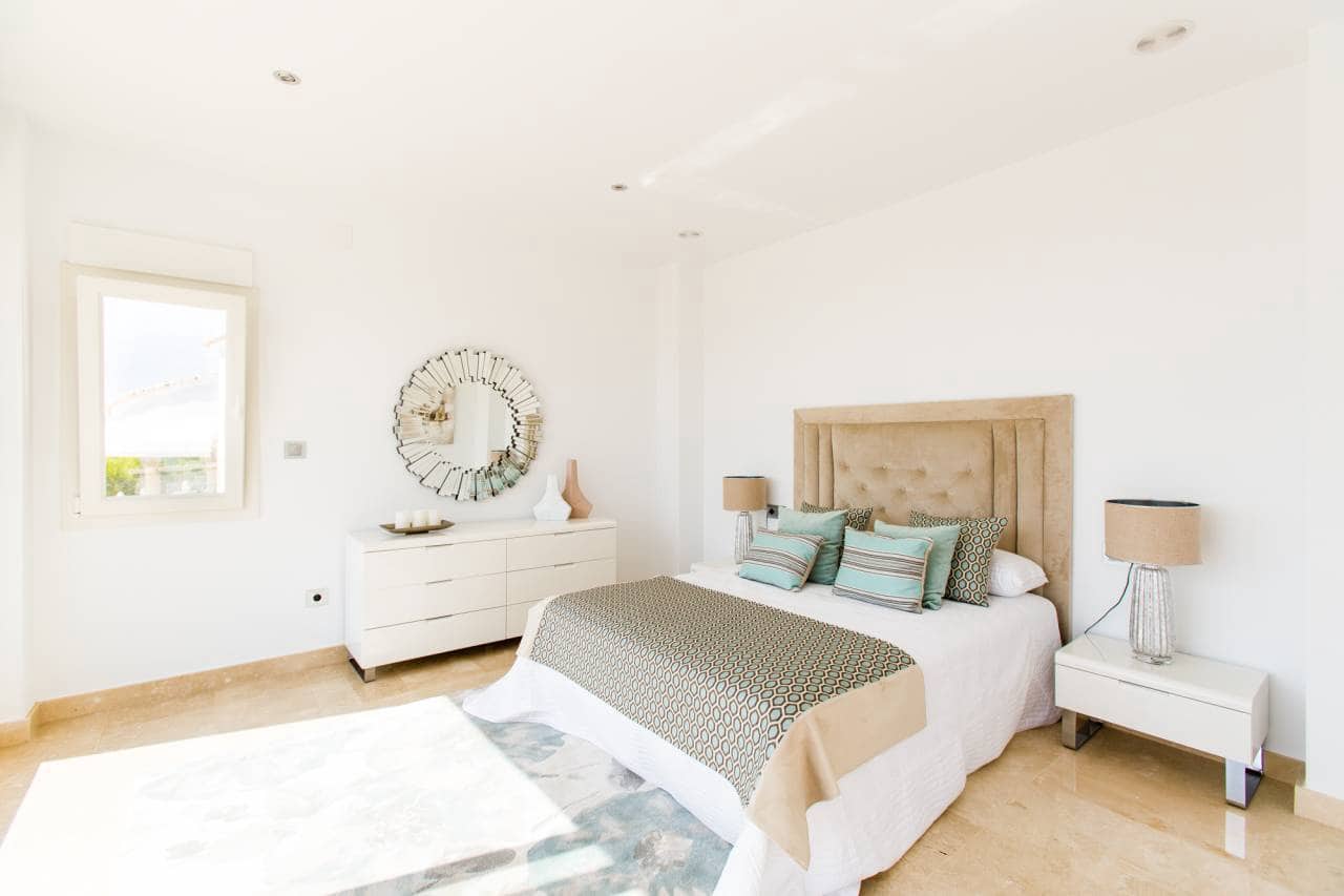 Chalet de 4 habitaciones en Moraira en venta con piscina - 2.190.000 € (Ref: 9256533)