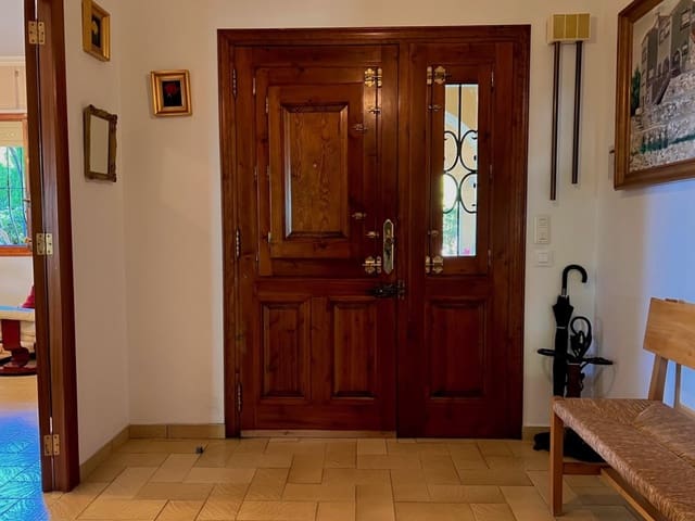 7 soverom Villa til salgs i Benissa - € 850 000 (Ref: 9256537)