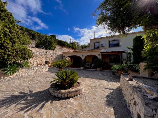 7 soverom Villa til salgs i Benissa - € 850 000 (Ref: 9256537)