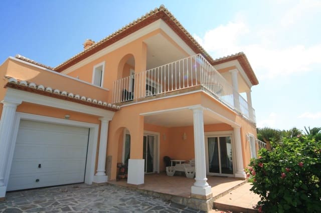 4 bedroom Villa for sale in Moraira, Teulada-Moraira - € 965,000 (Ref: 9256548)