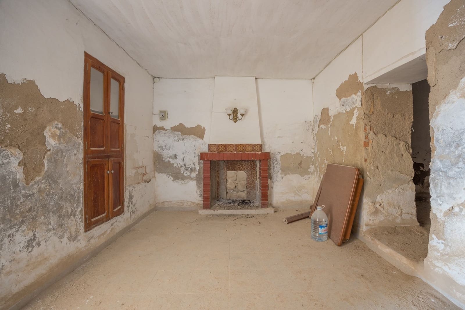 4 slaapkamer Villa te koop in Benissa - € 300.000 (Ref: 9256552)