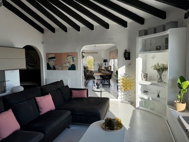 Chalet de 3 habitaciones en Calpe / Calp en venta con piscina - 645.000 € (Ref: 9266546)