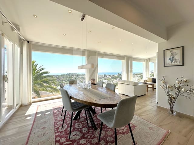 4 soverom Villa til salgs i Moraira, Teulada-Moraira med svømmebasseng garasje - € 1 390 000 (Ref: 9278301)