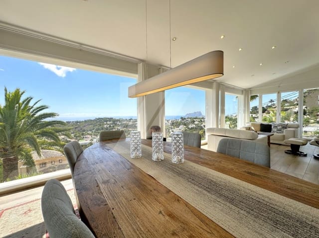 4 soverom Villa til salgs i Moraira, Teulada-Moraira med svømmebasseng garasje - € 1 390 000 (Ref: 9278301)