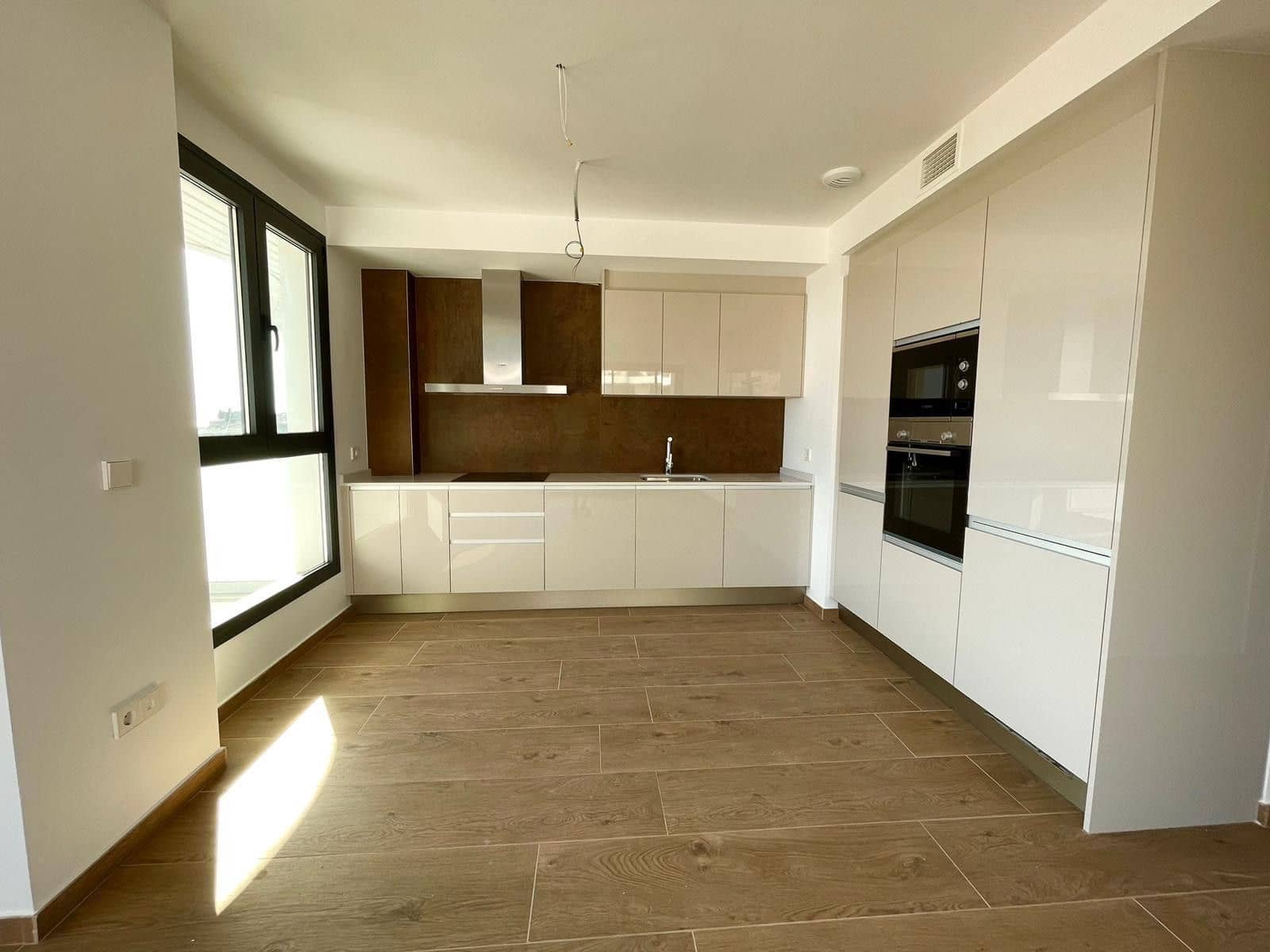 Apartamento de 3 habitaciones en La Villajoyosa / Vila Joiosa en venta con piscina garaje - 900.000 € (Ref: 9278303)