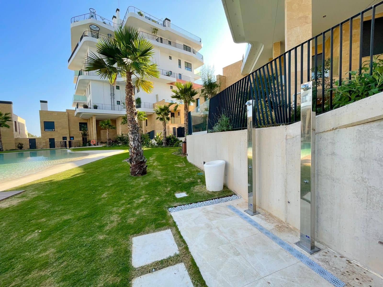 Apartamento de 3 habitaciones en La Villajoyosa / Vila Joiosa en venta con piscina garaje - 900.000 € (Ref: 9278303)