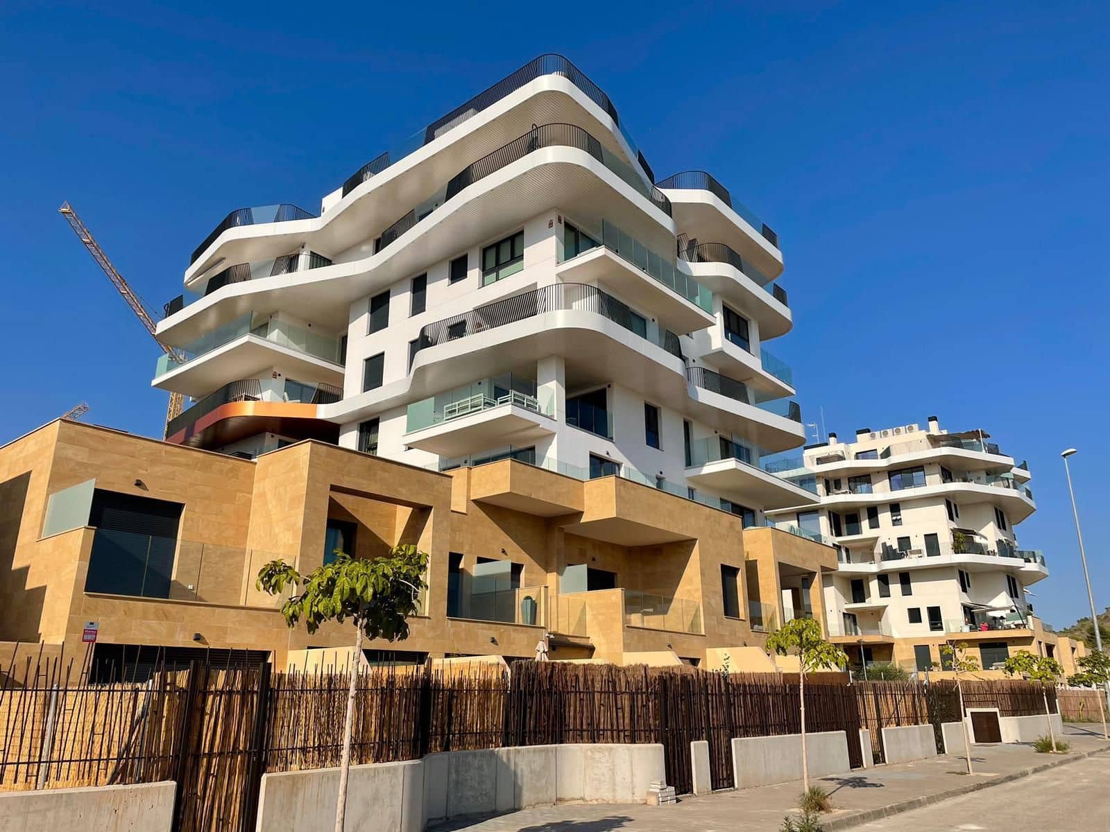 Apartamento de 3 habitaciones en La Villajoyosa / Vila Joiosa en venta con piscina garaje - 900.000 € (Ref: 9278303)