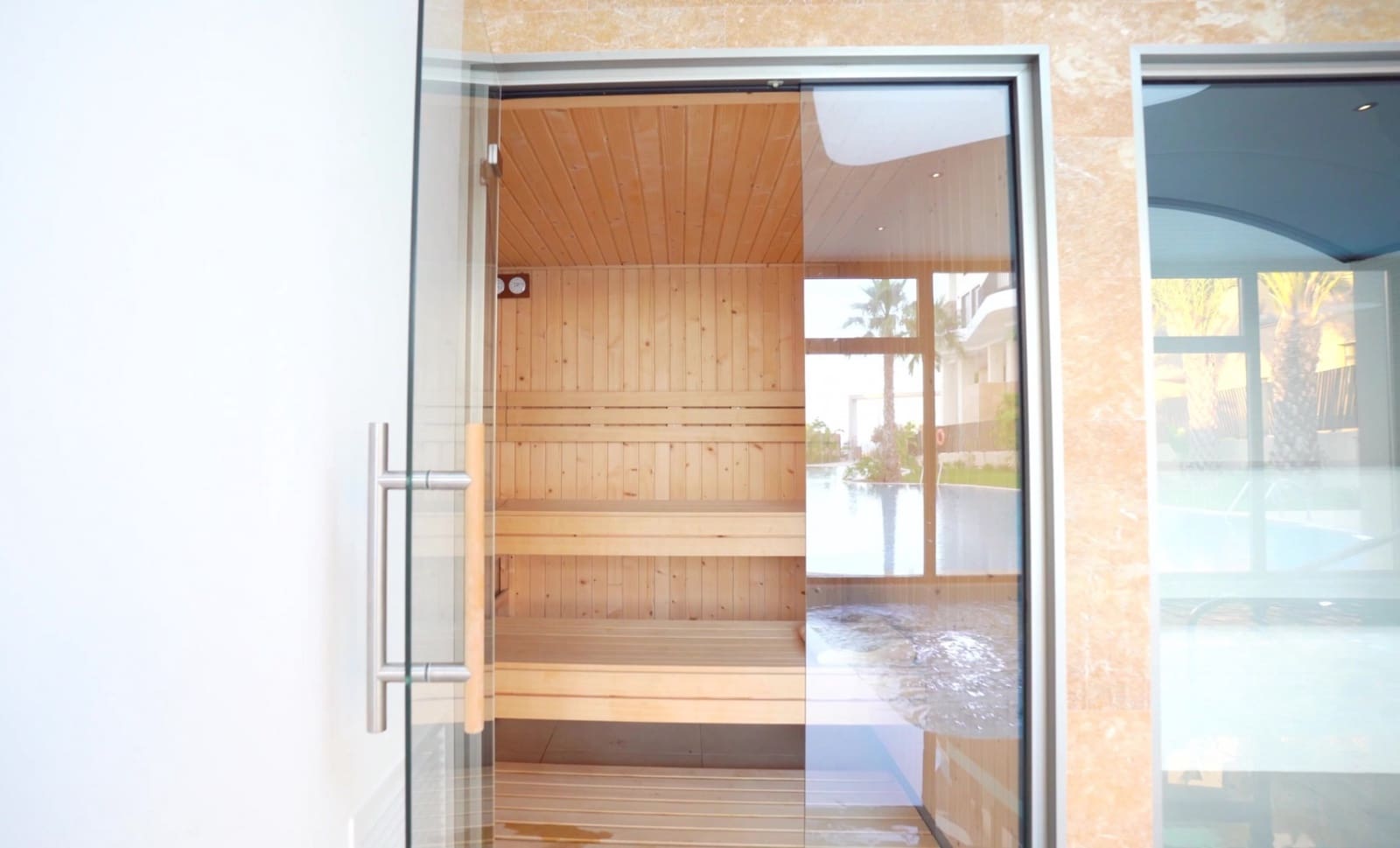 3 bedroom Apartment for sale in La Villajoyosa / Vila Joiosa with pool garage - € 690,000 (Ref: 9278305)