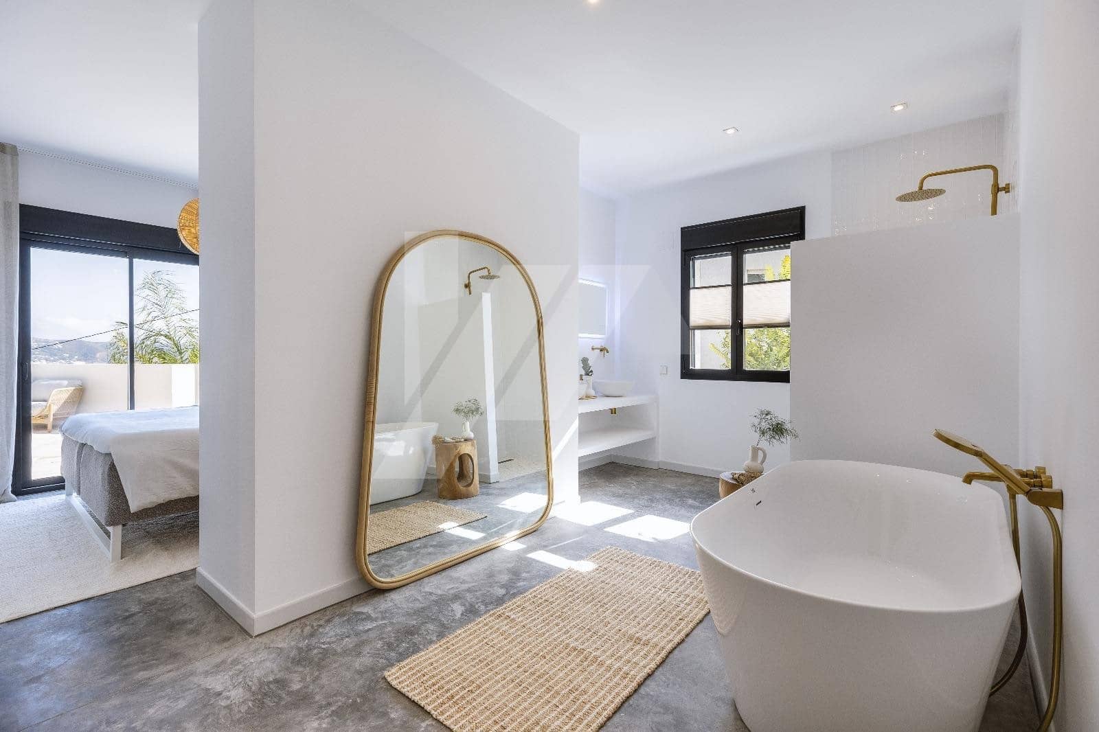 3 soveværelse Villa til salg i Pinosol med swimmingpool garage - € 1.200.000 (Ref: 9278308)