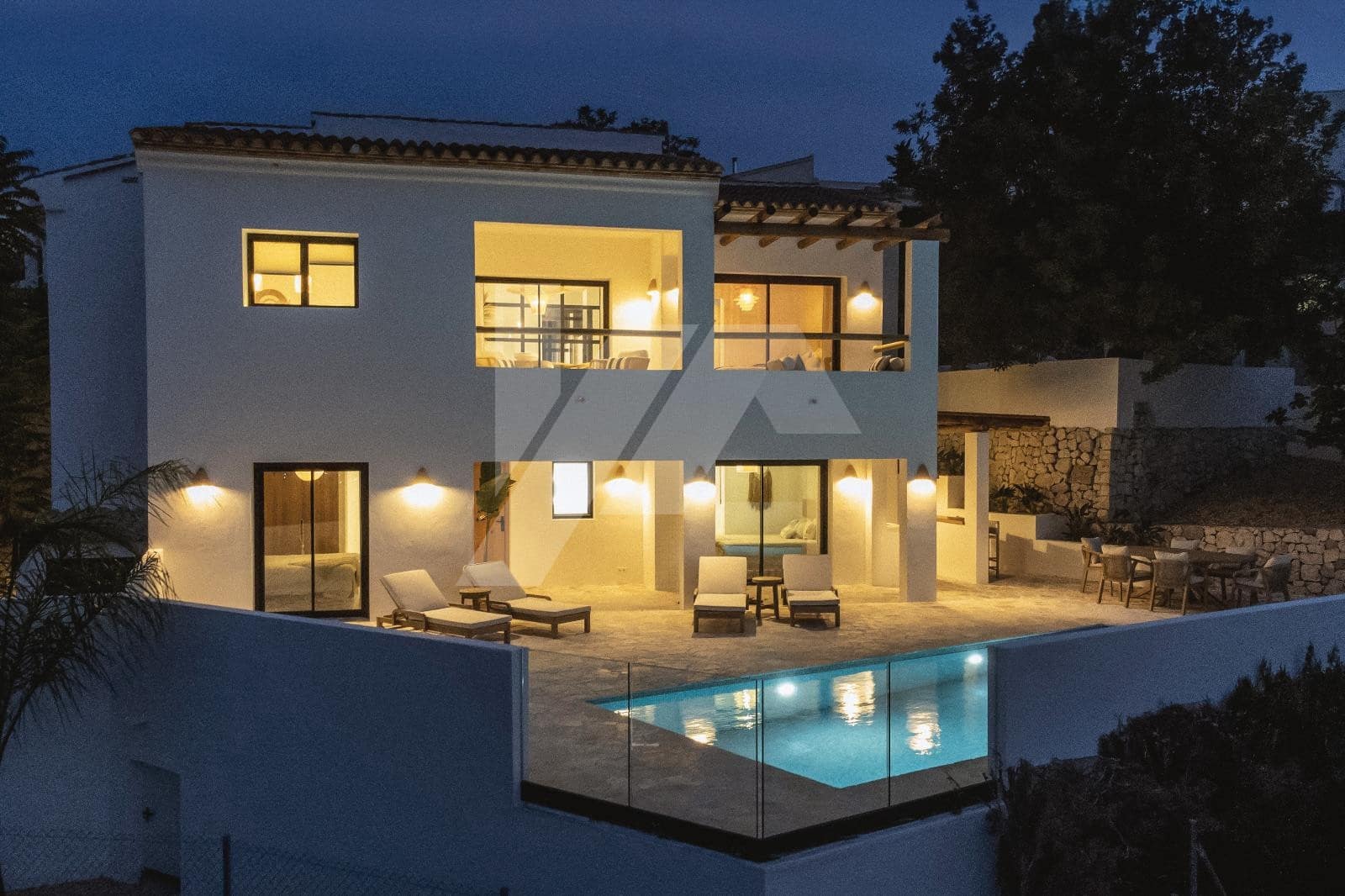 3 soveværelse Villa til salg i Pinosol med swimmingpool garage - € 1.200.000 (Ref: 9278308)