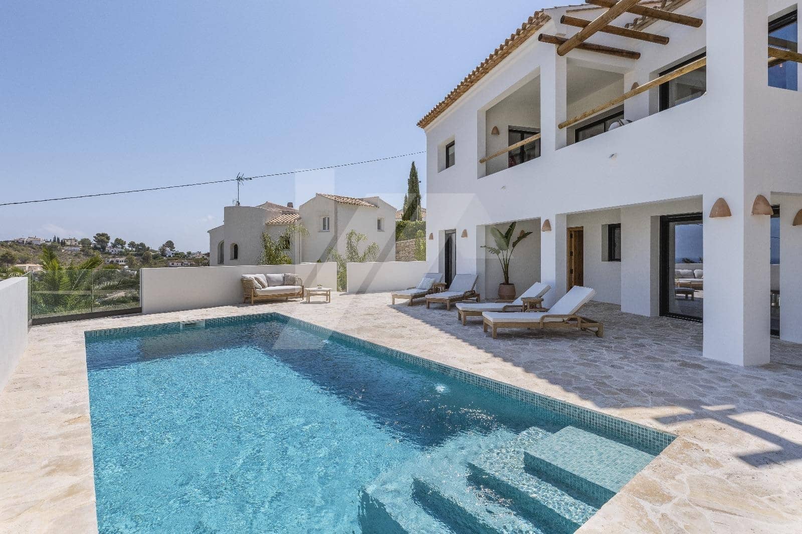 3 soveværelse Villa til salg i Pinosol med swimmingpool garage - € 1.200.000 (Ref: 9278308)