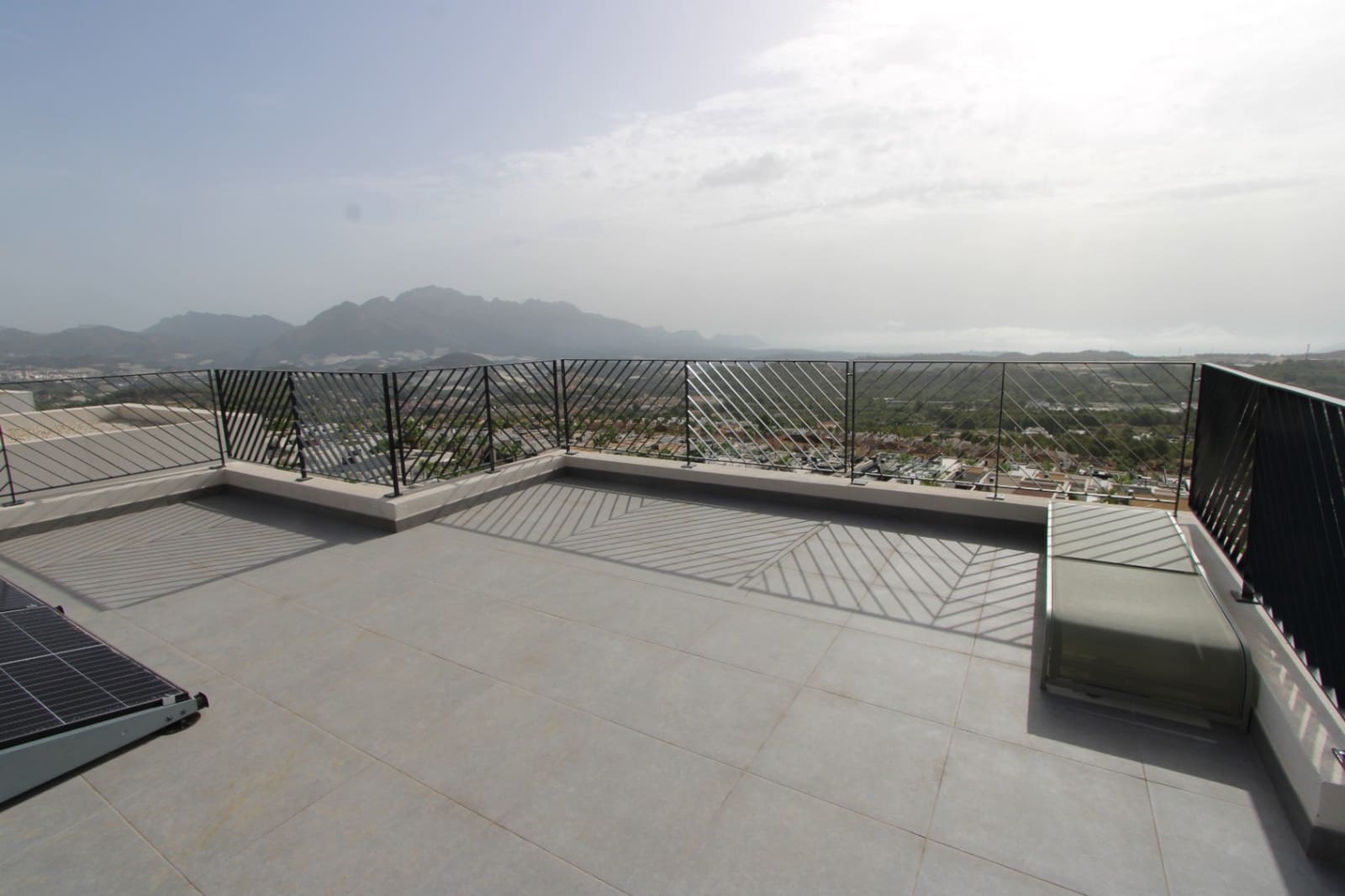 3 bedroom Villa for sale in Polop with pool garage - € 750,000 (Ref: 9301699)